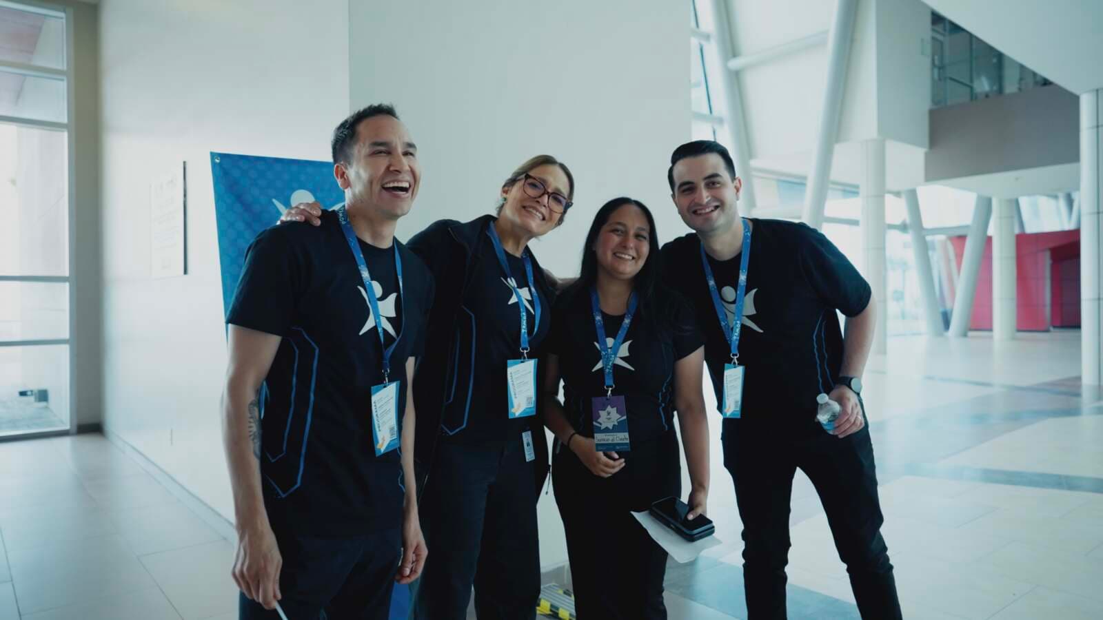 Colaboradores de Grupo Tress en su evento interno